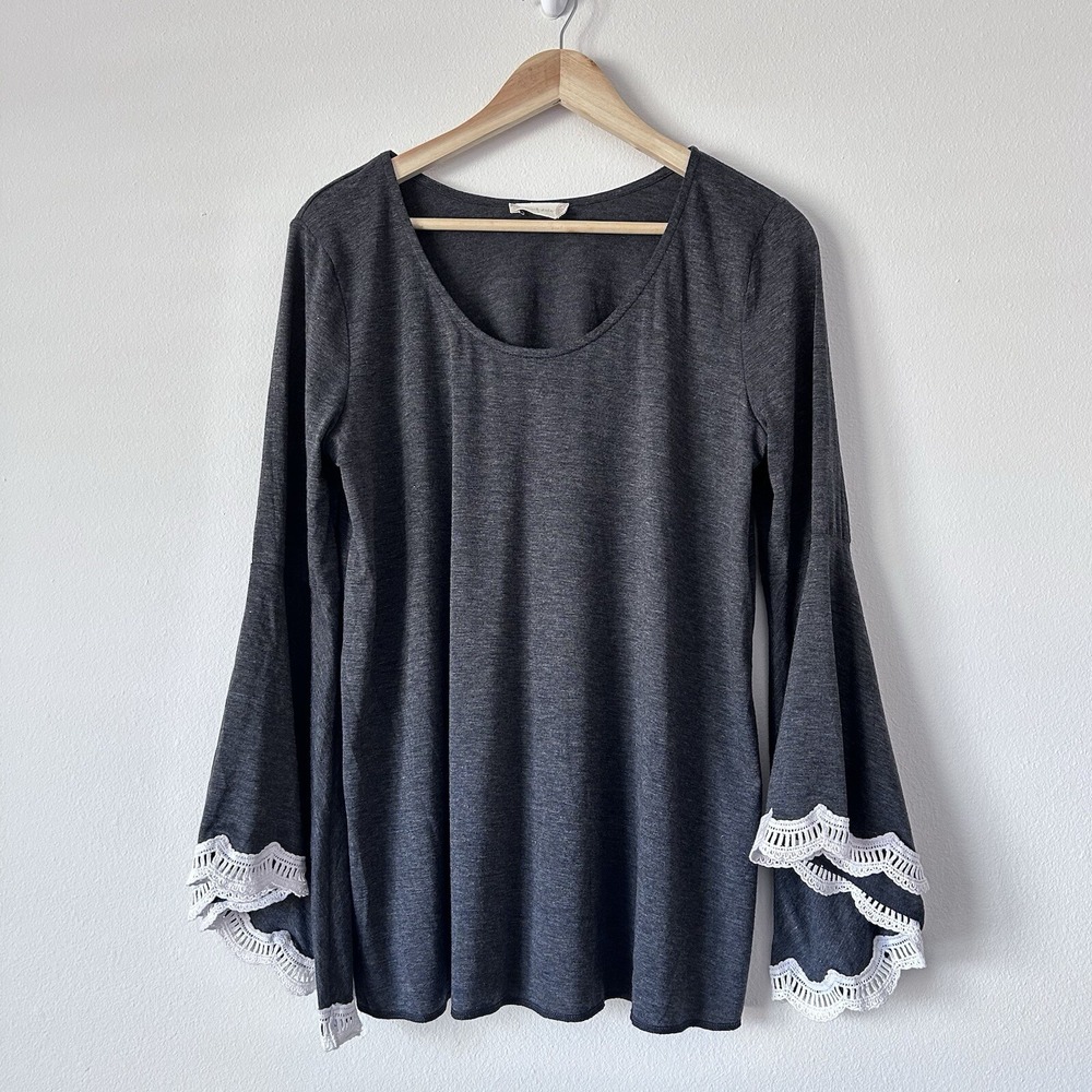 Altar'd State Small Boho Peasant Top Bell Sleeve Lace Trim Long Sleeve